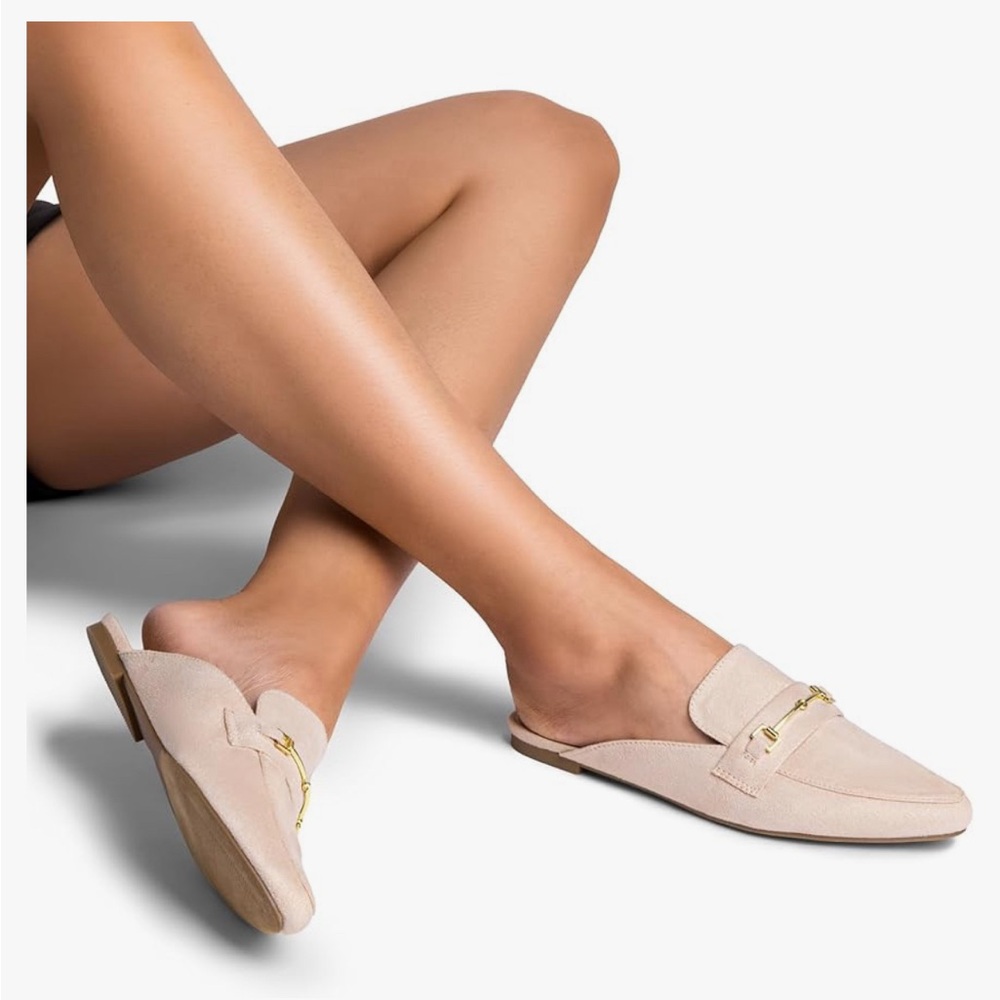 Dream Pairs Women's Beige Pointed Loafers
